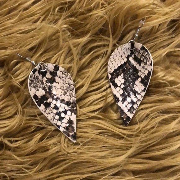 Snakeskin Leather Drop Earrings — Boho Statement Animal Print Jewelry - Picture 5 of 5